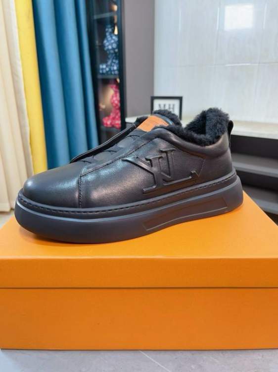 Picture of Louis Vuitton Shoes _SKULVsz38-44hnq110815775